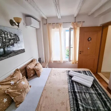 Diana With Pool, Sauna,playground, * Jesenice (Split-Dalmatia)