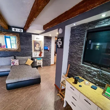 Diana With Pool, Sauna,playground, Jesenice (Split-Dalmatia)