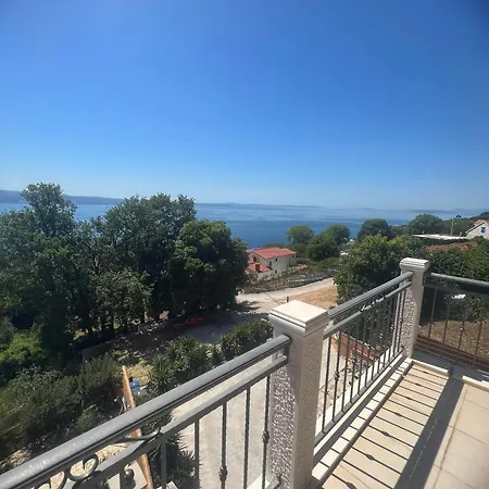 Diana With Pool, Sauna,playground, Villa