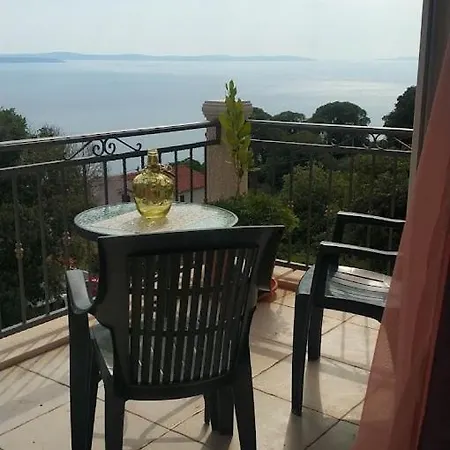 Diana With Pool, Sauna,playground, Jesenice (Split-Dalmatia)