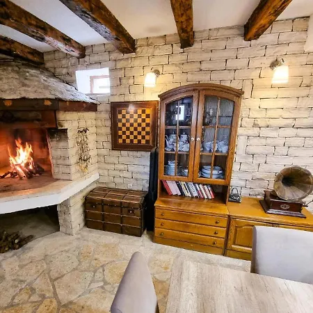 Diana With Pool, Sauna,playground, Villa