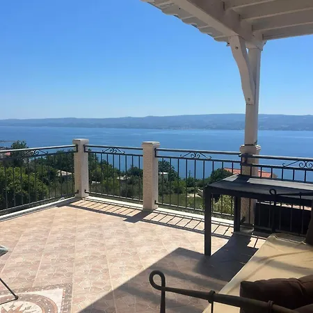 Diana With Pool, Sauna,playground, Jesenice (Split-Dalmatia)