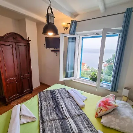 Diana With Pool, Sauna,playground, Jesenice (Split-Dalmatia)